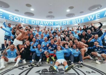El plantel del Manchester City recibirá millonario premio si consigue un histórico triplete