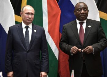 Estados Unidos acusó a Sudáfrica de entregarle armas a Rusia en plena invasión a Ucrania