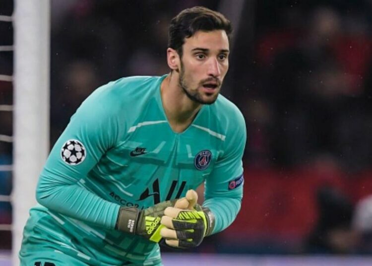 Se conocieron los detalles del estado de salud del arquero de PSG Sergio Rico tras ser golpeado por un caballo