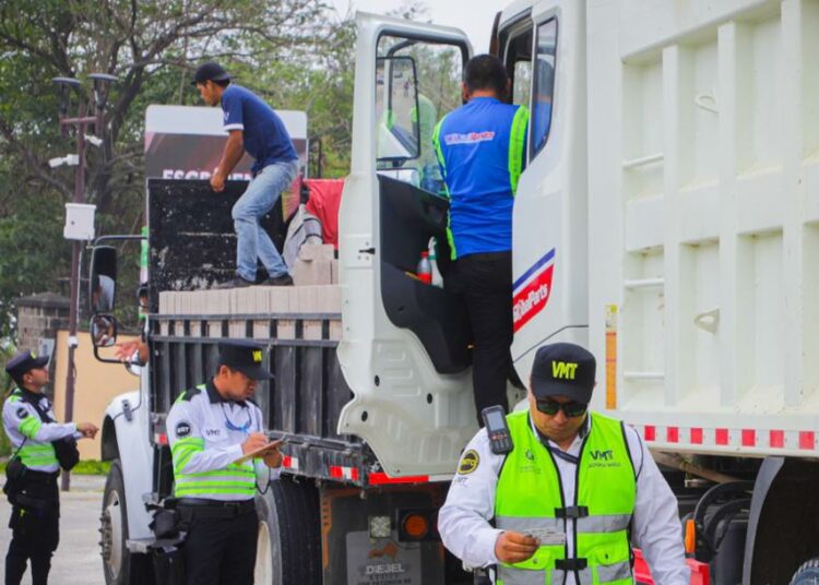 VMT continúa controles al transporte de carga