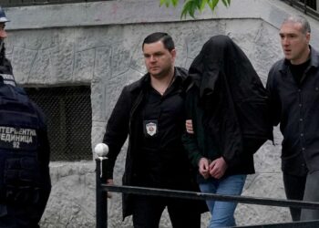 Un alumno mató a nueve personas en una escuela de Belgrado, Serbia