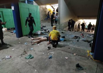 VIDEOS | Asciende a 12 el número de muertos en el Estadio Cuscatlán durante el partido entre Alianza-Fas