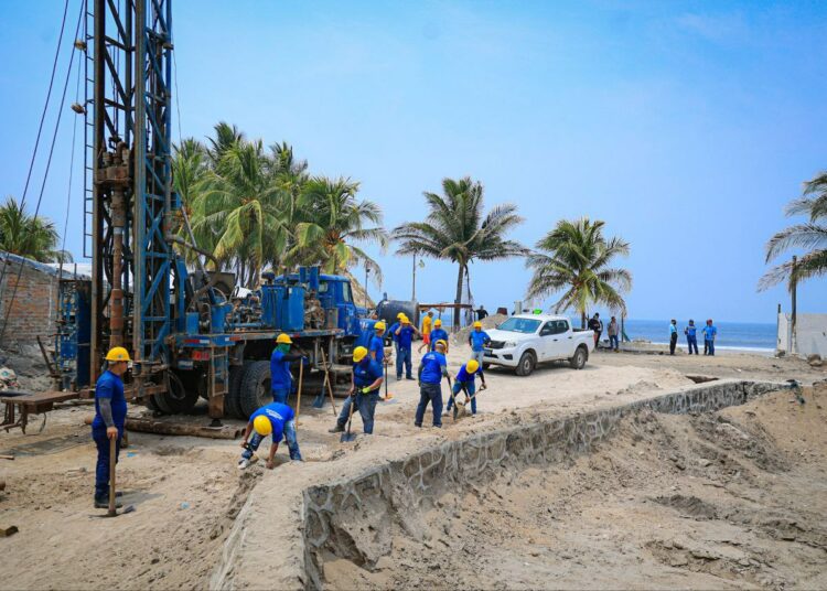 ANDA, con apoyo de Centros Penales, construye planta desalinizadora en Playa Las Hojas