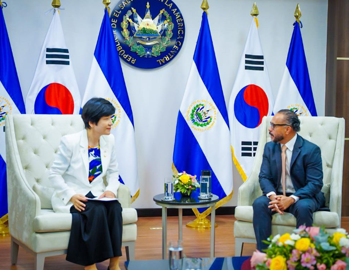 Ernesto Castro sostiene reunión con importantes legisladores de la Asamblea Nacional de Corea del Sur