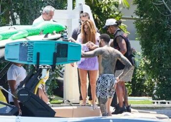 Emilio Estefan contó sobre los paseos de Shakira con Tom Cruise y Lewis Hamilton en Miami