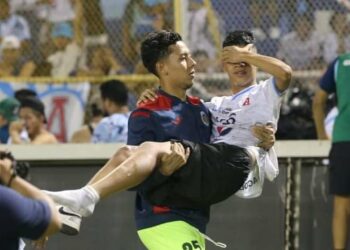 Bukele promete «una investigación exhaustiva» sobre el incidente en el Estadio Cuscatlán que dejó 12 muertos y varios heridos