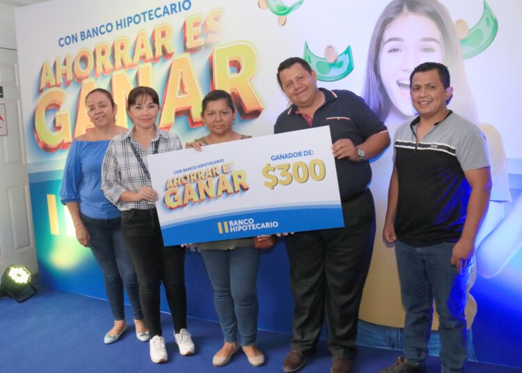 Banco Hipotecario premió a primeros clientes que se unieron a la campaña «Ahorrar es Ganar»