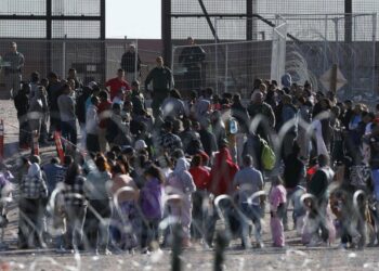 El gobierno de Joe Biden impone seis nuevas medidas para afrontar la llegada masiva de migrantes a Estados Unidos