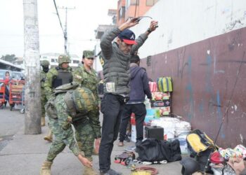 El presidente de Ecuador Guillermo Lasso ordena «operaciones militares» contra la criminalidad
