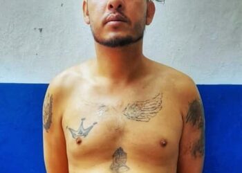 Capturan a hombre que modificó sus tatuajes alusivos a las pandillas