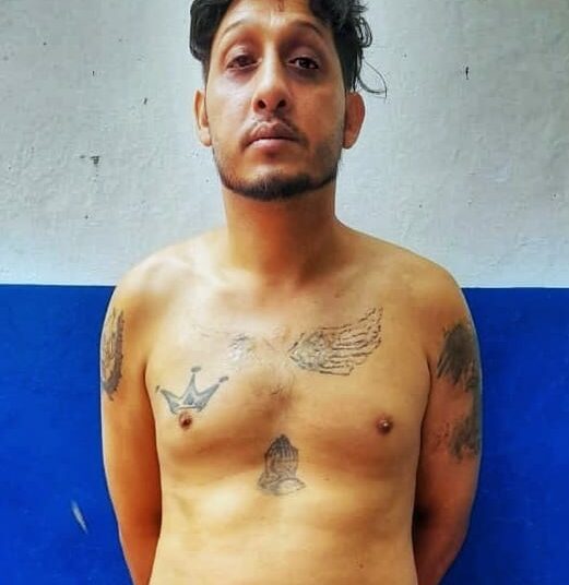 Capturan a hombre que modificó sus tatuajes alusivos a las pandillas