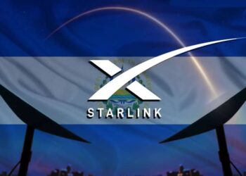 Starlink reconoce al Gobierno de El Salvador por instalación de internet en centros escolares