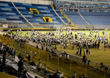 El mundo se solidariza con la tragedia ocurrida en el Estadio Cuscatlán