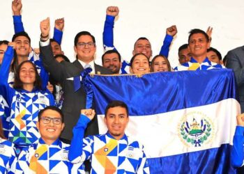 Yamil Bukele: “Den lo mejor y pongan en alto el nombre de El Salvador”