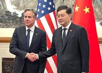 El secretario de Estado de EEUU, Antony Blinken se reúne con el canciller Qin Gang en su primer viaje a China