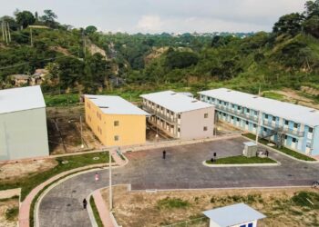 Entregan viviendas a familias de comunidades Los Cocodrilos y Guadalcanal, de San Salvador