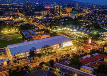 Hospital El Salvador mantiene atención de Unidad de Cuidados Intensivos