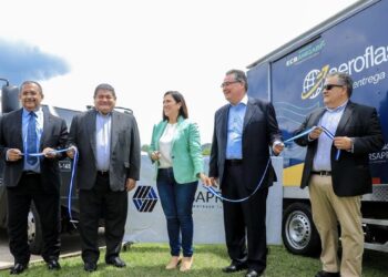 Empresas de mensajería incorporan nueva flota de vehículos eléctricos e híbridos