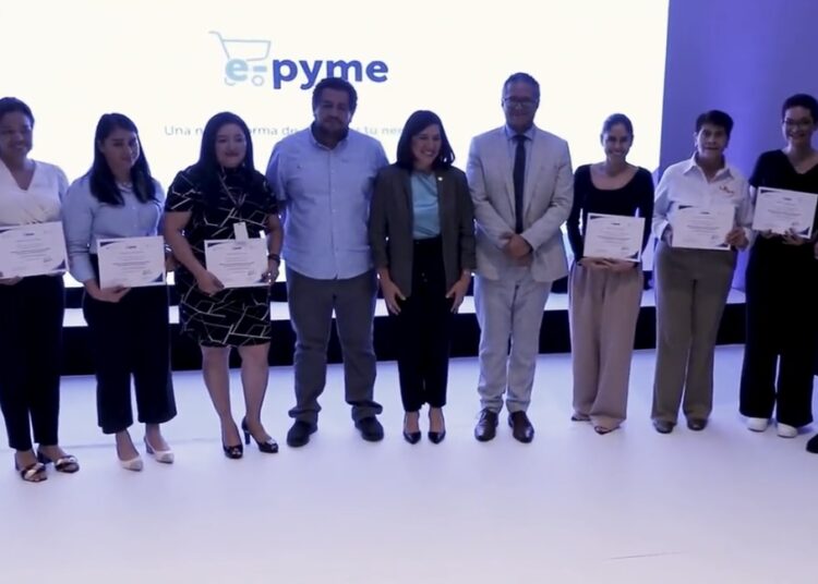 Emprendedores reciben herramientas para impulsar su negocio por medio de la tecnología e innovación