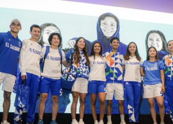 Gobierno entrega equipamiento oficial a delegación nacional de juegos San Salvador 2023