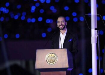 Encuesta confirma alta calificación hacia el trabajo del Presidente Nayib Bukele