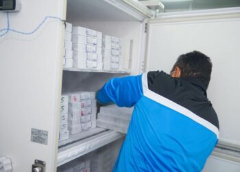 El país se convierte en referente por cadena de frio para resguardar vacunas