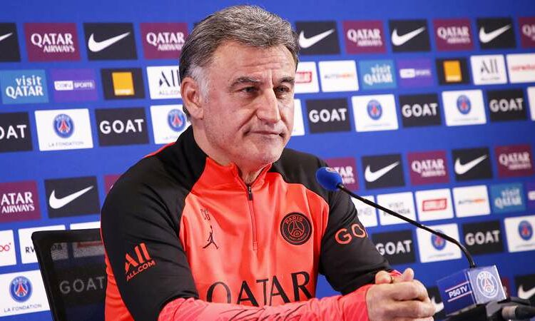 El DT del PSG, Christophe Galtier, y su hijo quedaron bajo custodia policial por sospechas de discriminación