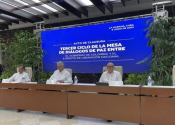 El Gobierno de Colombia y el ELN pactan en La Habana un cese al fuego bilateral