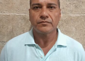 Hombre intentó asesinar con cuchillo y un bate a su compañera de vida