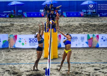Las salvadoreñas Laura Molina e Yvonne Soler clasifican a cuartos de final en voleibol de playa San Salvador 2023