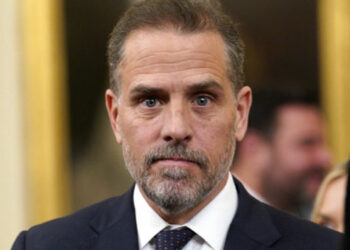 Exhiben imágenes del hijo de Joe Biden obligando a su asistente a tener sexo virtual para pagar su sueldo