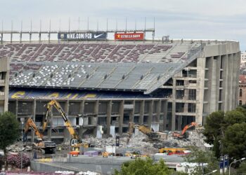Comenzó la demolición del Camp Nou