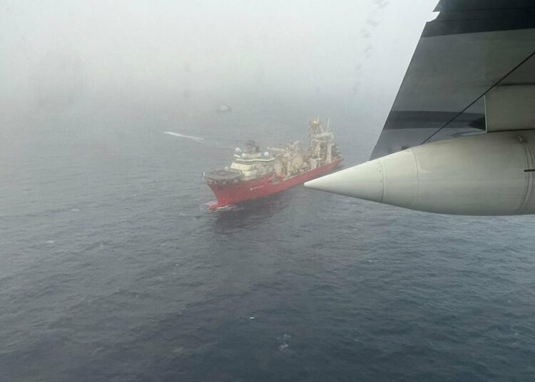 Rescatistas del Titan intensifican sus esfuerzos en las últimas horas de oxígeno del sumergible desaparecido