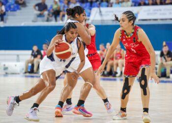 El Salvador derrota a Costa Rica en el baloncesto femenino