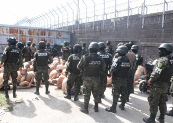 Continúa en Honduras el desarme de reos en las cárceles