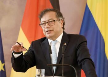 Petro acusa a Rusia de violar protocolos de guerra tras un bombardeo donde resultaron heridos tres colombianos en Ucrania