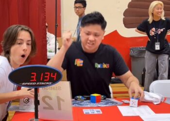 El estadounidense Max Park bate el récord mundial del cubo de Rubik en 3,13 segundos