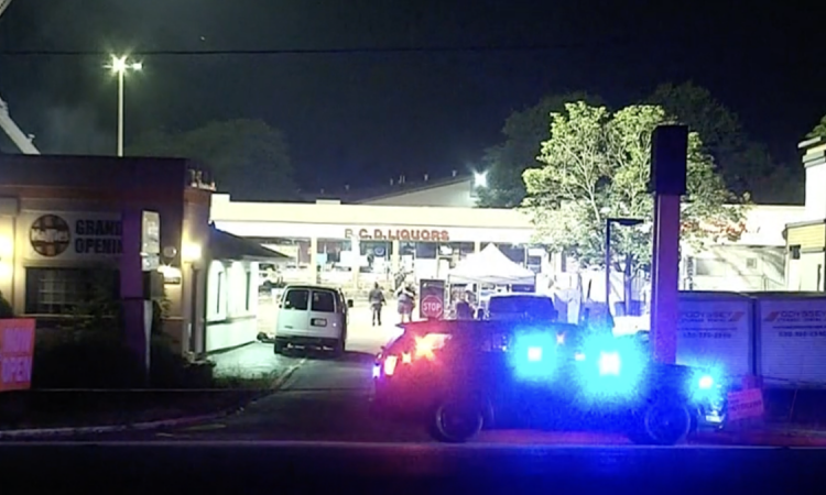 Cuatro personas murieron y más de 30 resultaron heridas en una noche con varios tiroteos en Estados Unidos