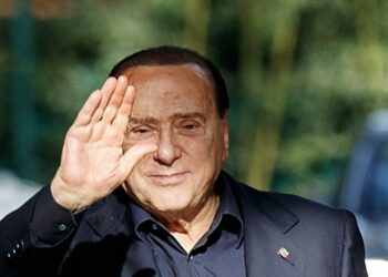 Las 13 metidas de pata y frases repudiables de Silvio Berlusconi que dieron la vuelta al mundo