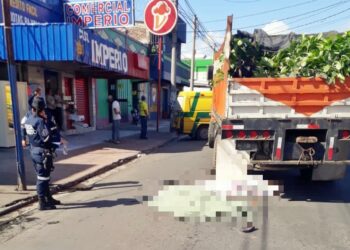 Dos mujeres de la tercera edad mueren atropelladas por un camión en Santa Ana