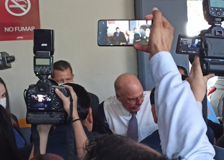 Fiscalía incauta todos los bienes del expresidente Alfredo Félix Cristiani