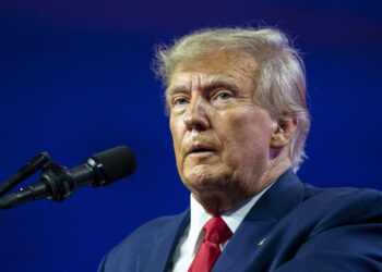 Ex secretario de Justicia William Barr dijo que Donald Trump es el único responsable de la investigación del FBI