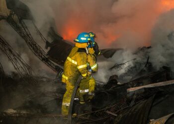 Bomberos sofocan incendio estructural en San Marcos