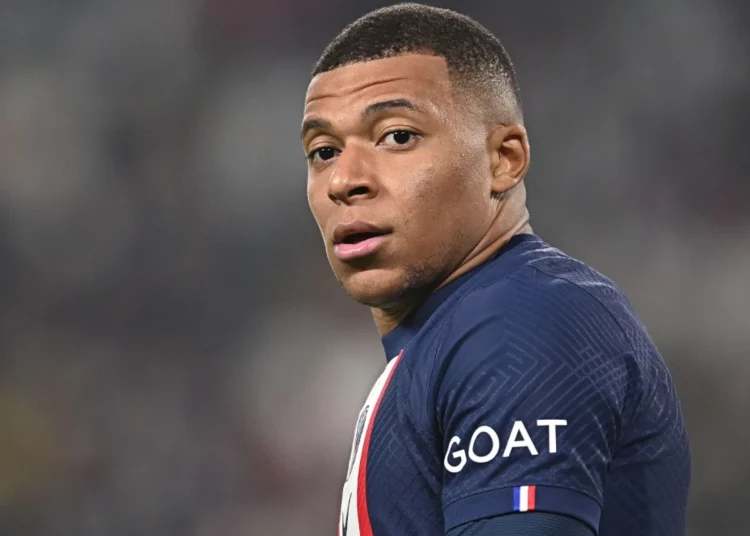 Los dueños del PSG le dieron un ultimátum a Mbappé para que firme la extensión de su contrato y le pusieron precio