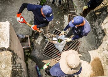 Gobernación continúa limpieza de canaletas y desagües como medida de prevención ante las lluvias