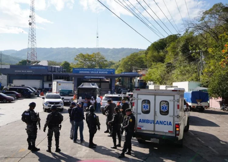 Guatemala ha entregado a 60 pandilleros a El Salvador en lo que va del año