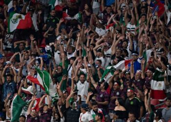 Concacaf investigará gritos homofóbicos de México vs EEUU