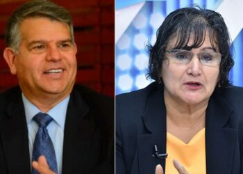 Candidatos de la coalición derecha-izquierda se inscriben a Nuestro Tiempo para participar en elecciones presidenciales de 2024