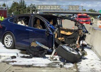 El piloto automático de los automóviles Tesla a causado 17 muertes y provocado 736 accidentes