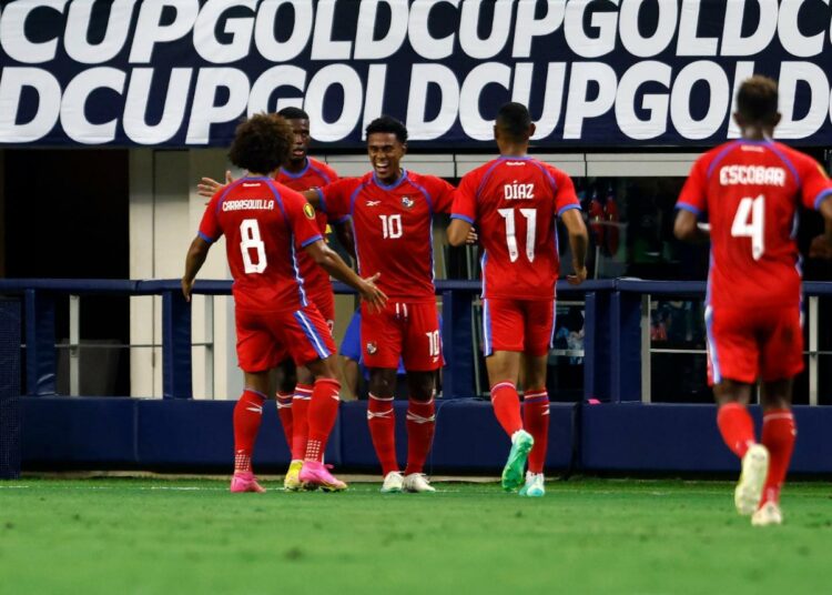 Panamá derrota 4-0 a Qatar y avanza a las semifinales de la Copa Oro